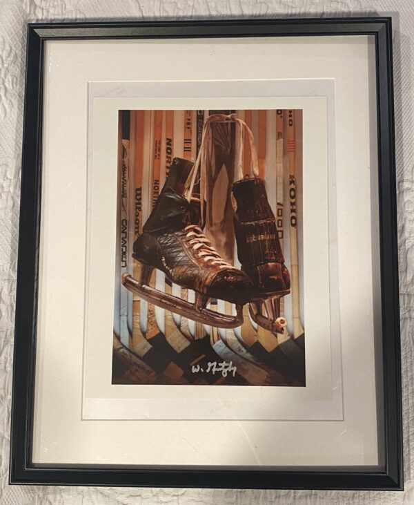 Vintage Skate Photo signed by Walter Gretzky